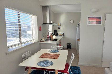 Photo of property in Hobson Court Flats, 54/70 Hobson Street, Thorndon, Wellington, 6011