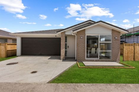 Photo of property in 17 Leatherwood Road, Takanini, 2110