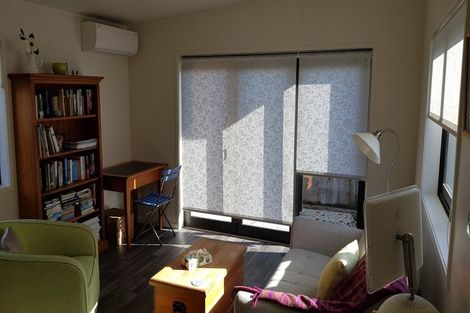 Photo of property in 38 Sunnynook Road, Sunnynook, Auckland, 0620