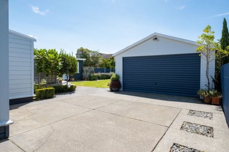 Photo of property in 12 Meeanee Quay, Westshore, Napier, 4110