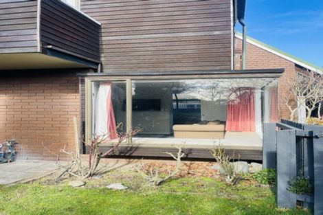 Photo of property in 1/35 Solway Avenue, Ilam, Christchurch, 8041