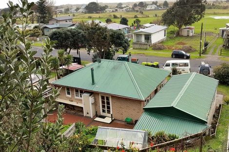 Photo of property in 121 Maunsell Road, Port Waikato, Tuakau, 2695