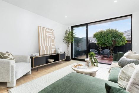 Photo of property in 2/27 Division Street, Riccarton, Christchurch, 8041