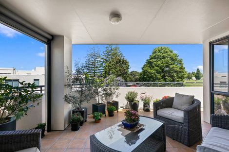 Photo of property in 20/2 Sixth Avenue, Tauranga, 3110