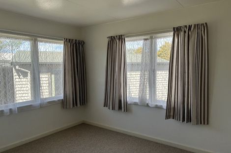 Photo of property in 7 Papawai Road, Greytown, 5712