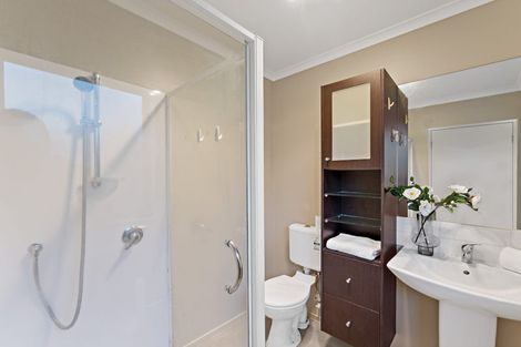 Photo of property in 18 Mckinley Road, Sunnyvale, Auckland, 0612