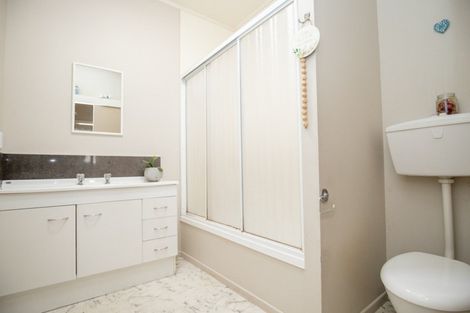 Photo of property in 8 Miller Avenue, Paeroa, 3600