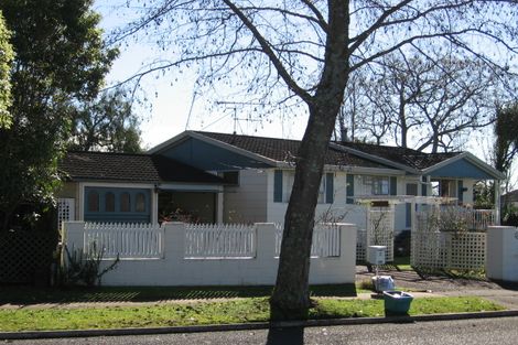 Photo of property in 2 Carew Street, Nawton, Hamilton, 3200