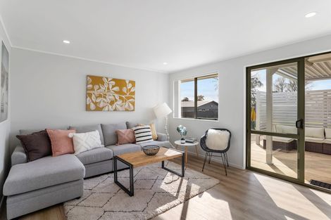 Photo of property in 10a Cramond Drive, Mangere East, Auckland, 2024