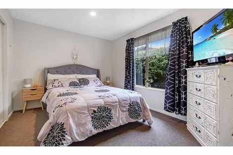 Photo of property in 2 Cobden Place, Woodend, 7610