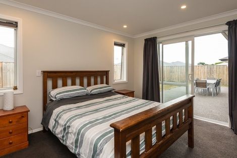 Photo of property in 67 Kippenberger Avenue, Rangiora, 7400