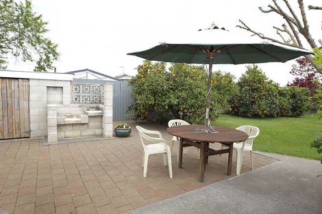 Photo of property in 33 Folkestone Drive, Flaxmere, Hastings, 4120