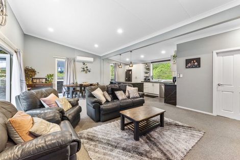 Photo of property in 17 John Street, Stokes Valley, Lower Hutt, 5019