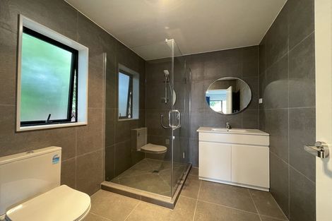 Photo of property in 39a Ennis Avenue, Pakuranga Heights, Auckland, 2010