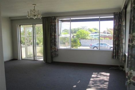 Photo of property in 30 Chilton Grove, Hokowhitu, Palmerston North, 4410