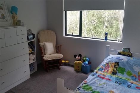 Photo of property in 43 Heathglen Place, Bayview, Auckland, 0629