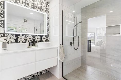 Photo of property in 116a Pah Road, Cockle Bay, Auckland, 2014