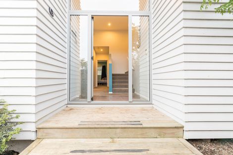 Photo of property in 144g Glengarry Road, Glen Eden, Auckland, 0602