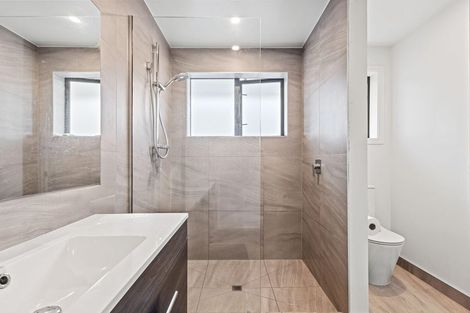 Photo of property in 2/60a Somme Street, St Albans, Christchurch, 8014