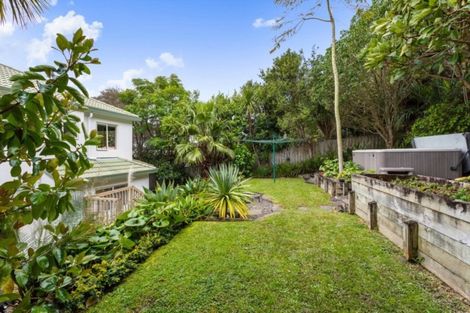 Photo of property in 32 Kate Sheppard Avenue, Torbay, Auckland, 0630