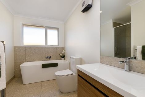 Photo of property in 10 Magnolia Drive, Springlands, Blenheim, 7201