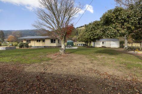 Photo of property in 1112 Queen Charlotte Drive, Linkwater, Picton, 7281