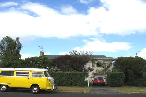 Photo of property in 45 Saltburn Road, Milford, Auckland, 0620