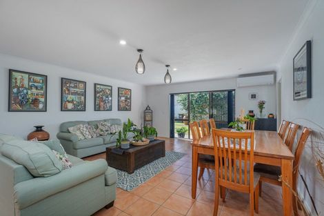 Photo of property in 51 Cholmondeley Crescent, Whitianga, 3510