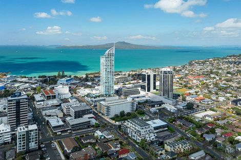 Photo of property in Sentinel Apartments, 905/3 Northcroft Street, Takapuna, Auckland, 0622