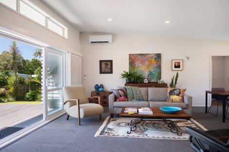 Photo of property in 53 Athenree Road, Athenree, Katikati, 3177