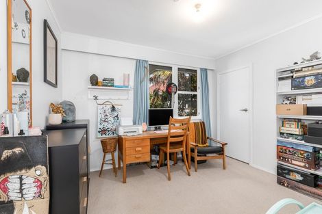 Photo of property in 2/159 Muritai Road, Eastbourne, Lower Hutt, 5013