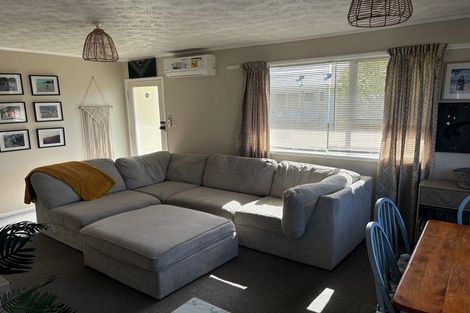 Photo of property in 1/89 Bruce Mclaren Road, Henderson, Auckland, 0612