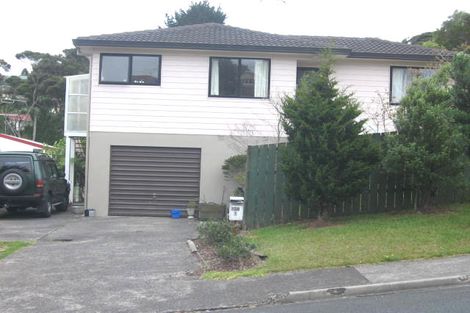 Photo of property in 2/138 Spinella Drive, Bayview, Auckland, 0629