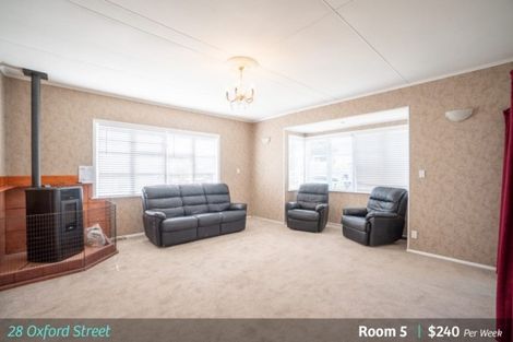 Photo of property in 28 Oxford Street, Hokowhitu, Palmerston North, 4410