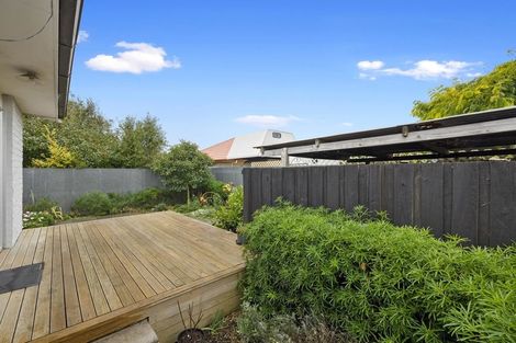 Photo of property in 2/144a Beach Road, North New Brighton, Christchurch, 8083