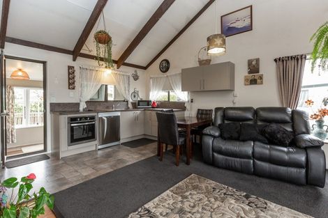 Photo of property in 68 Atherfold Crescent, Greenmeadows, Napier, 4112