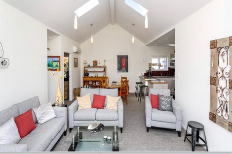 Photo of property in 2/3 Tainui Street, Welbourn, New Plymouth, 4312