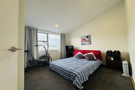 Photo of property in 5/20 Glanmire Road, Newlands, Wellington, 6037