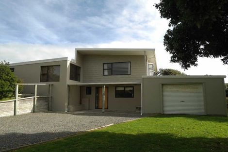 Photo of property in 51 William Street, Waikanae Beach, Waikanae, 5036