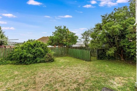 Photo of property in 8 Marne Grove, Waitangirua, Porirua, 5024