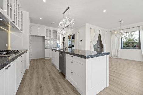 Photo of property in 16 Lime Hill Rise, Flat Bush, Auckland, 2019