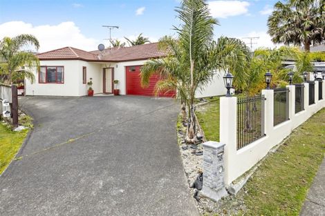 Photo of property in 73 Rathmar Drive, Manurewa, Auckland, 2105