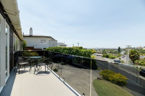 Photo of property in 65 Hinewa Road, Otumoetai, Tauranga, 3110