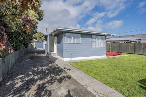 Photo of property in 20 Temuera Street, Otaki, 5512
