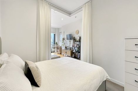 Photo of property in Frank Sargeson Apts, 6/74g Anzac Street, Takapuna, Auckland, 0622