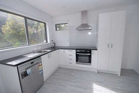 Photo of property in 80 Braemar Road, Castor Bay, Auckland, 0620