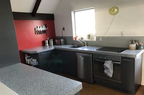 Photo of property in 77 Kaikoura Street, Maupuia, Wellington, 6022