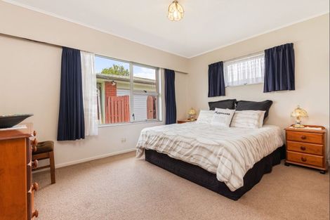 Photo of property in 120 Benmore Avenue, Cloverlea, Palmerston North, 4412