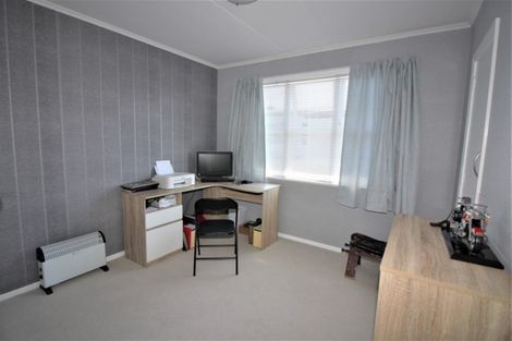 Photo of property in 4 Hamlet Street, Dannevirke, 4930