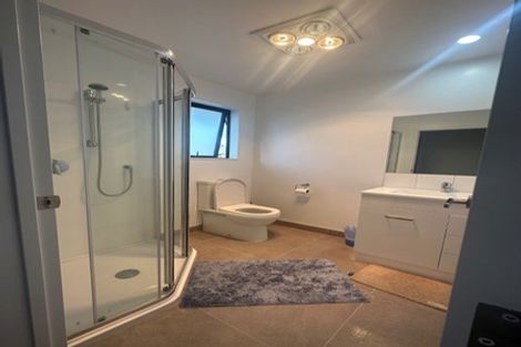 Photo of property in 33 Eileen Newey Place, Henderson, Auckland, 0612